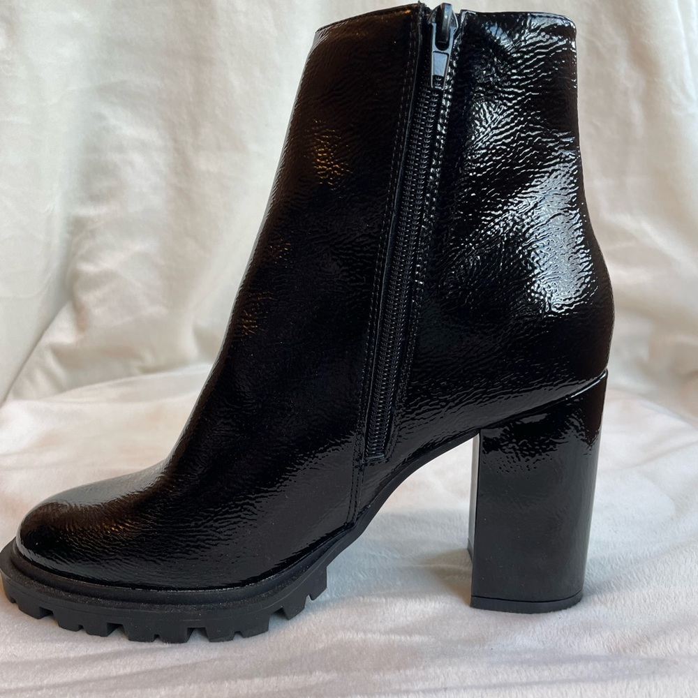 Forever 21 Faux Leather Ankle Boots size 7.5